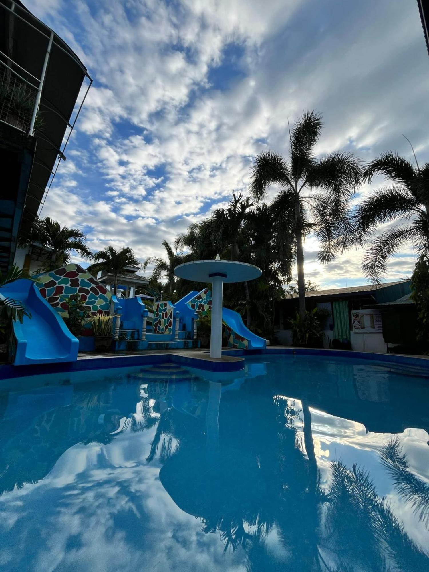 Isla Paraiso Resort-Hotel Sison Extérieur photo